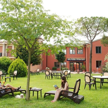 Hotel Marzia سْكانديتْشي المظهر الخارجي الصورة