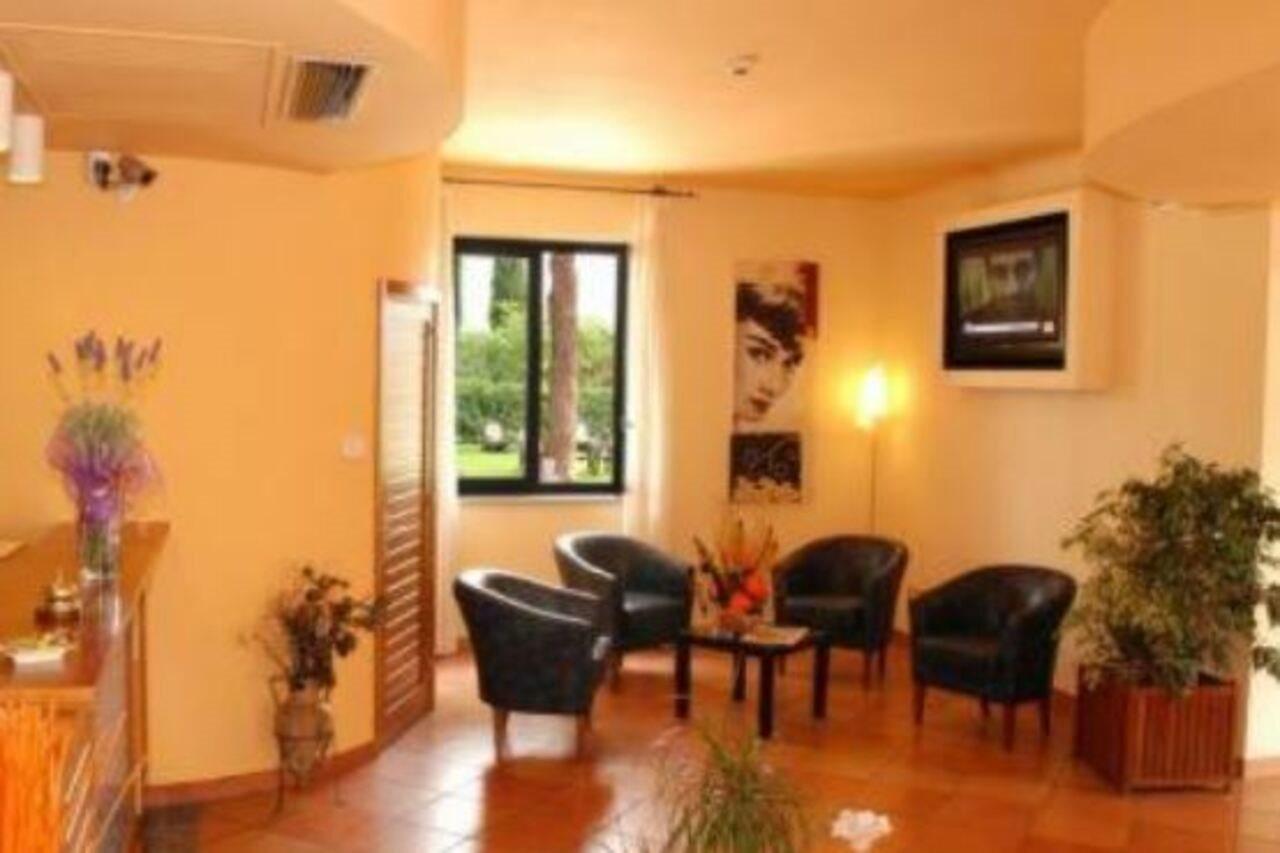 Hotel Marzia سْكانديتْشي المظهر الخارجي الصورة
