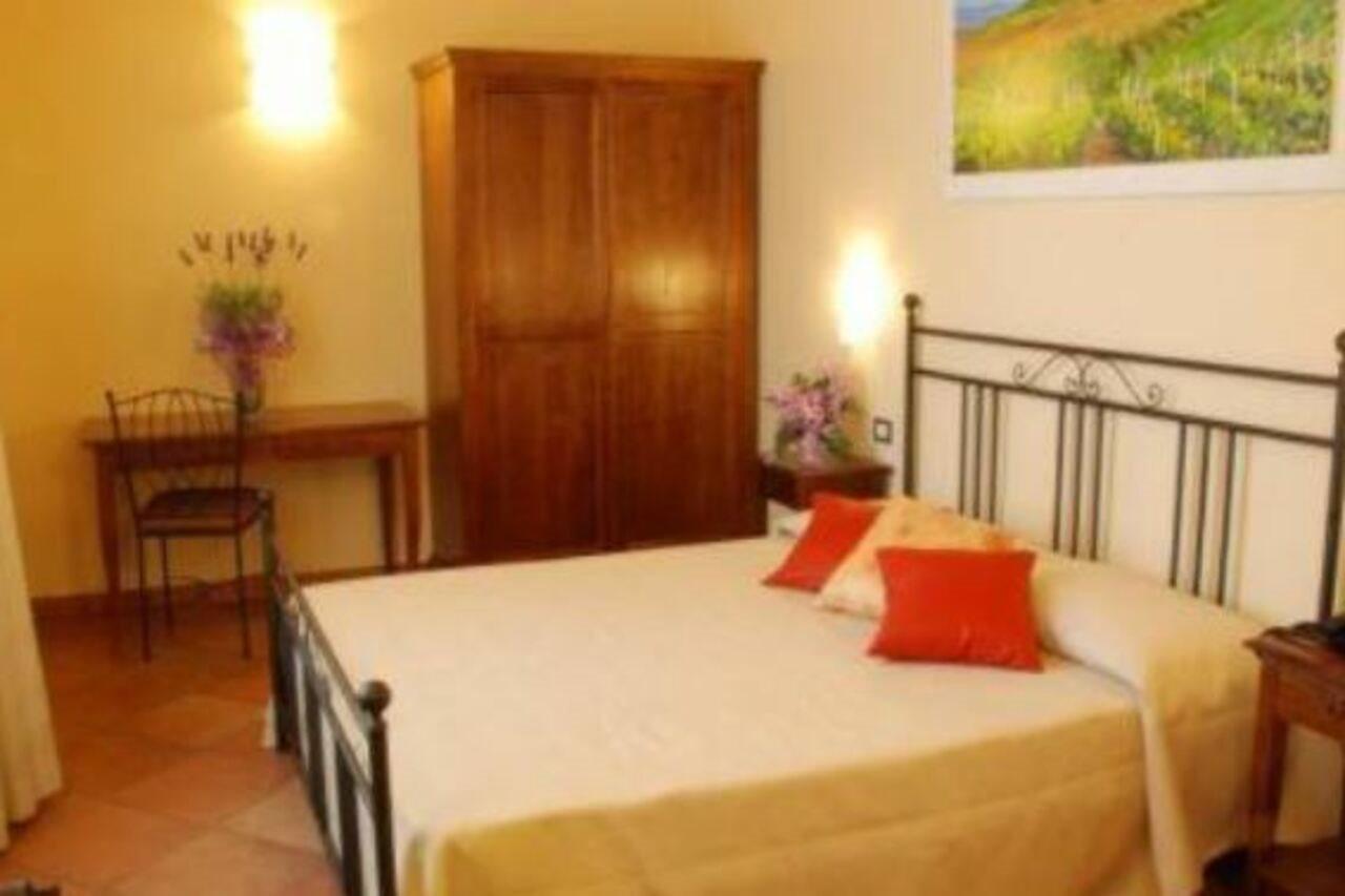 Hotel Marzia سْكانديتْشي المظهر الخارجي الصورة