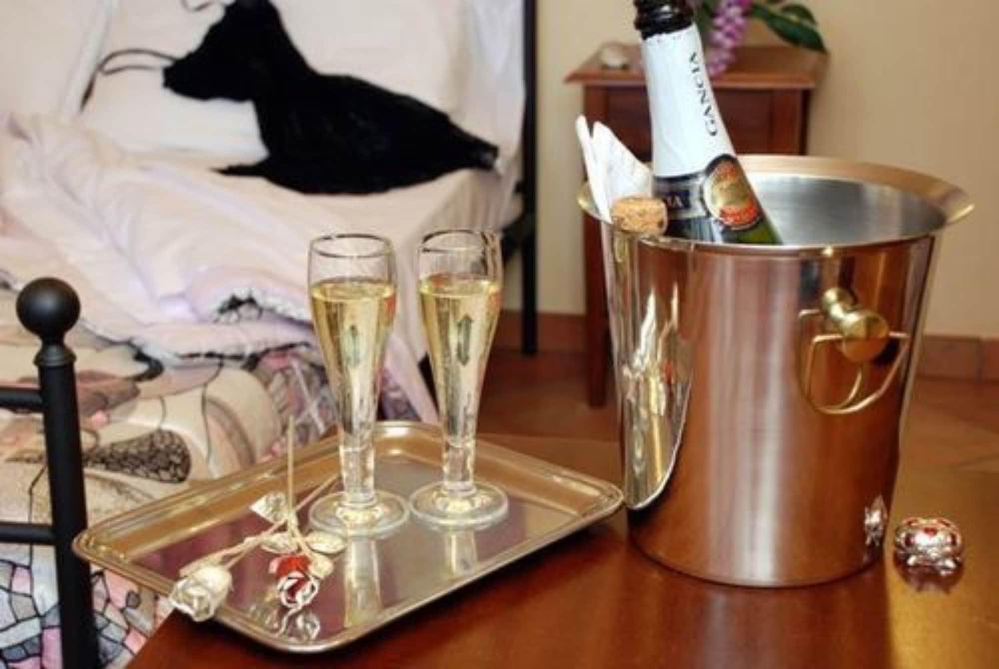 Hotel Marzia سْكانديتْشي المظهر الخارجي الصورة