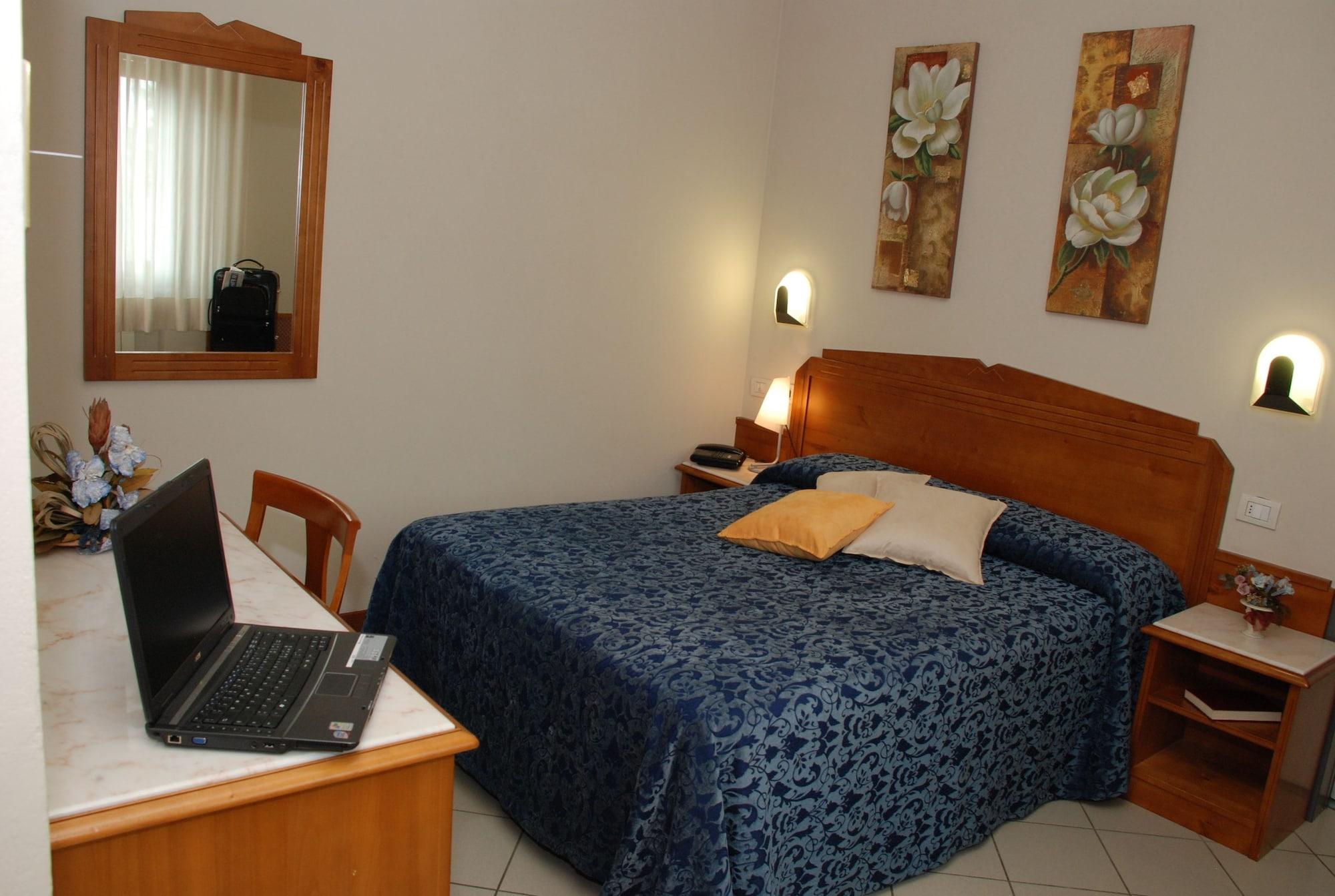 Hotel Marzia سْكانديتْشي المظهر الخارجي الصورة