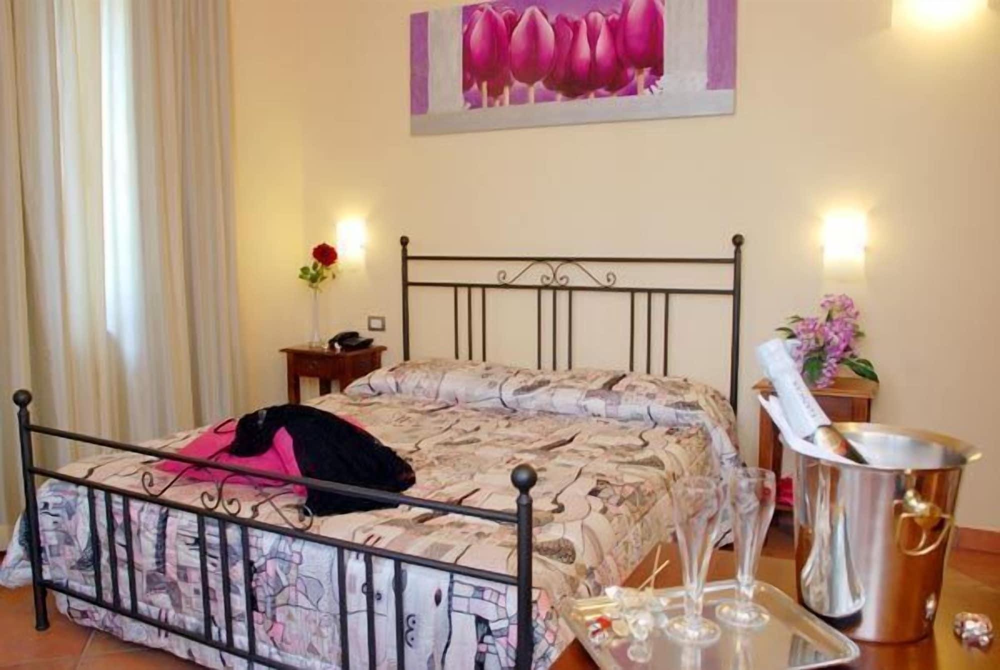 Hotel Marzia سْكانديتْشي المظهر الخارجي الصورة