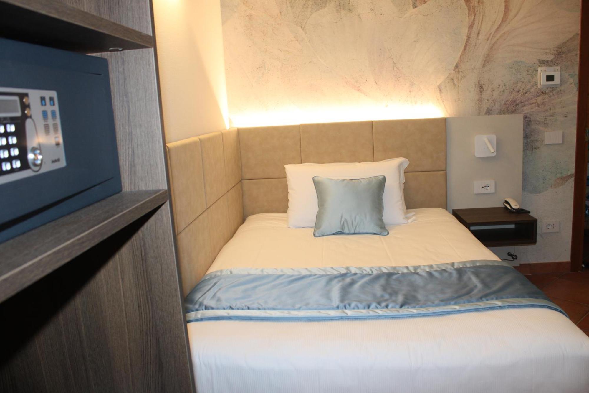 Hotel Marzia سْكانديتْشي المظهر الخارجي الصورة