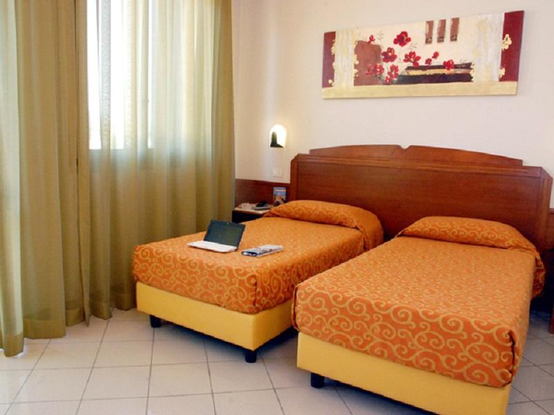 Hotel Marzia سْكانديتْشي المظهر الخارجي الصورة